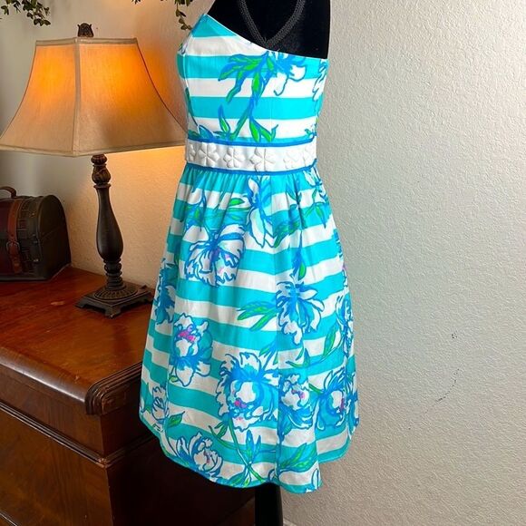 Lilly Pulitzer | Shorely Blue Tossing The Line Strapless Dress | Size 4 - Picture 4 of 12